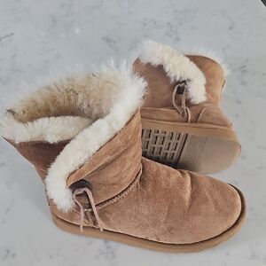 Koolaburra Chestnut Suede Shearling Ankle Boots